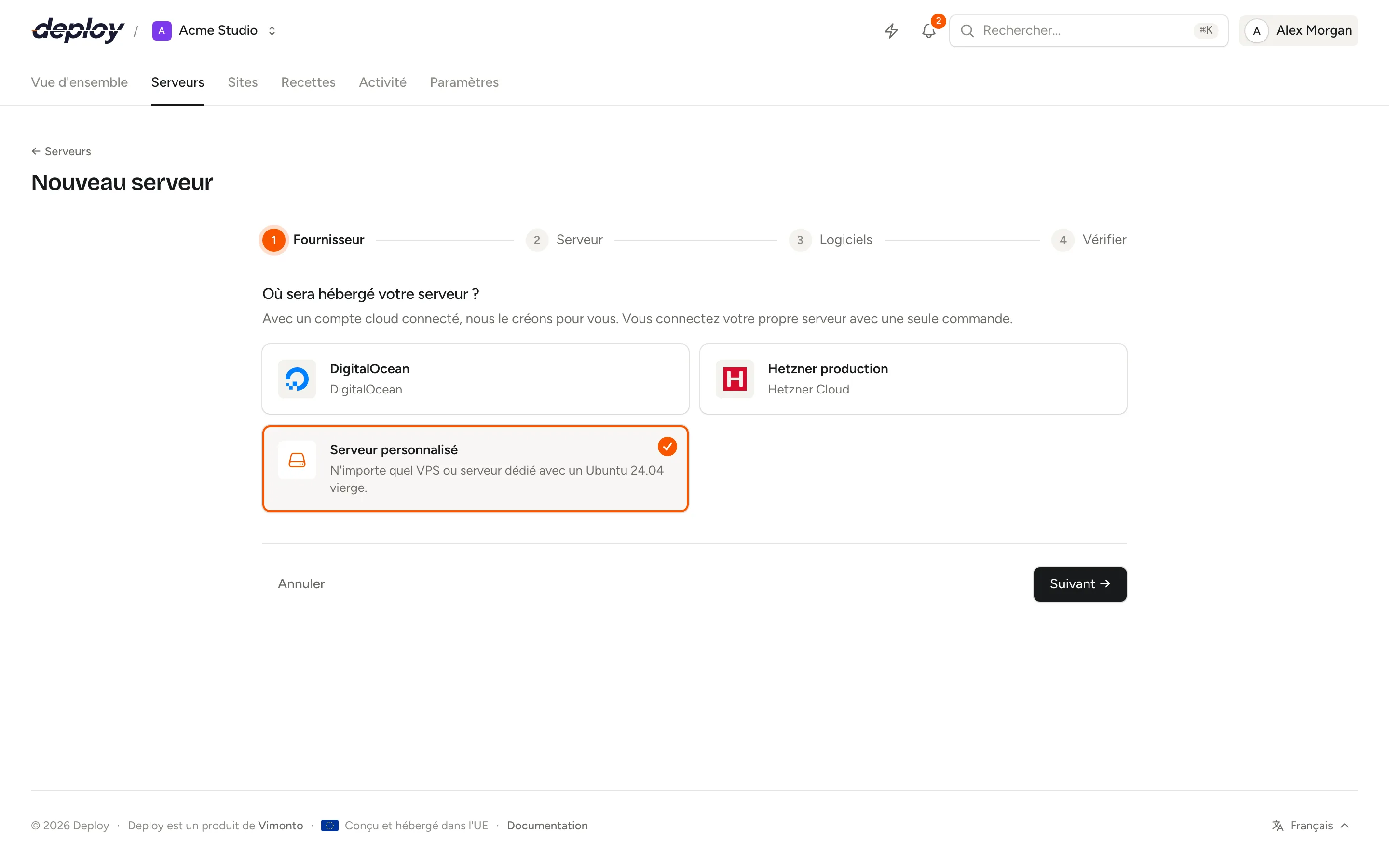L'assistant de création de serveur avec Serveur personnalisé sélectionné comme fournisseur