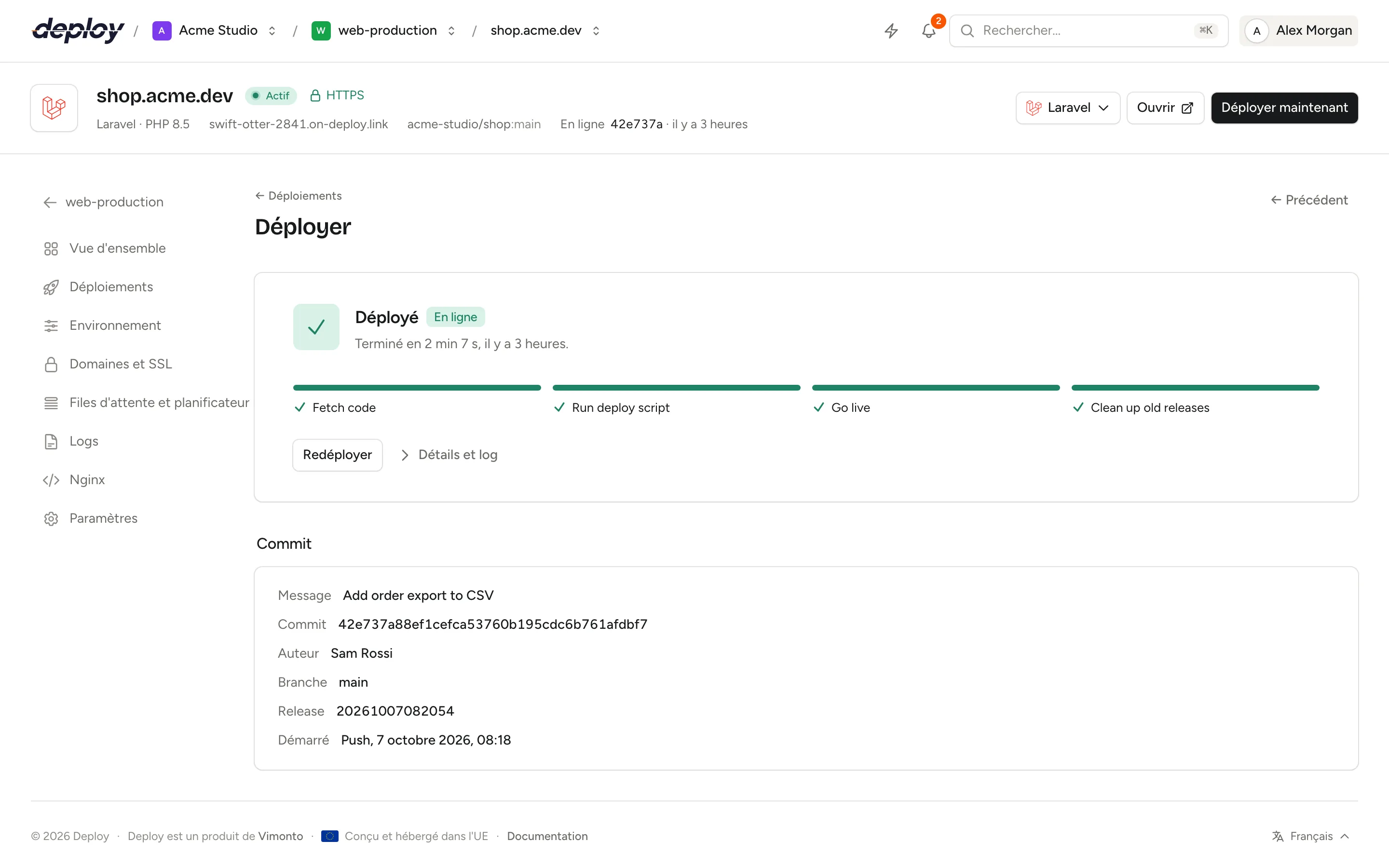 Un déploiement terminé avec ses phases, les détails du commit et le log