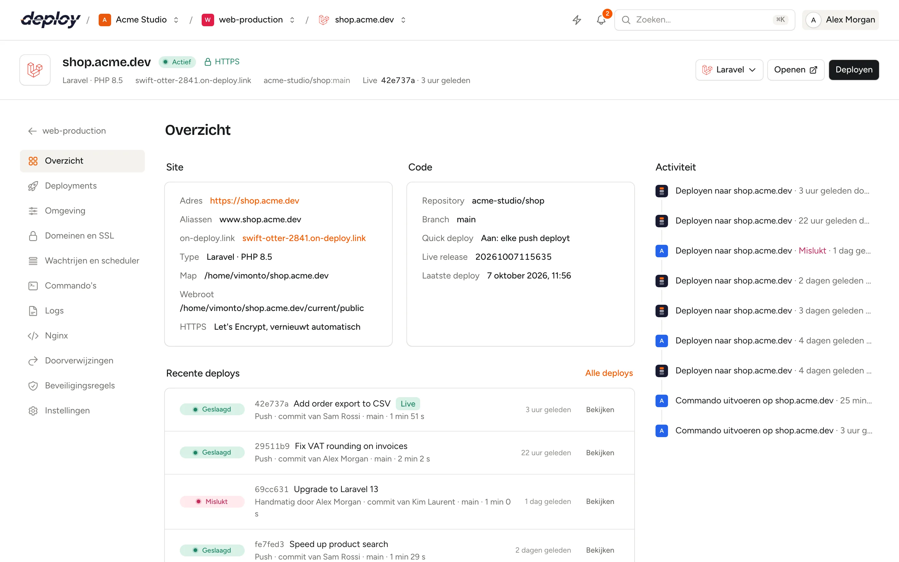 Het overzicht van een site met het adres, de map, de webroot, de repository, de branch en recente deploys